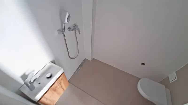 Sopron Belvárosi Üzlethelyiség Eladó - Ideális Szépségszalonnak, Irodának