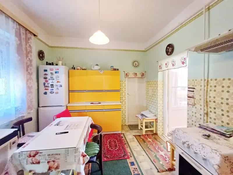 Nagyhegyesi családi ház eladó 140 nm 1703 nm-es telken