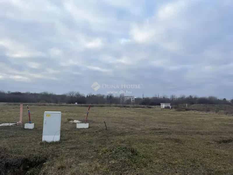 Berhida 995 m2-es új építésű saroktelek eladó