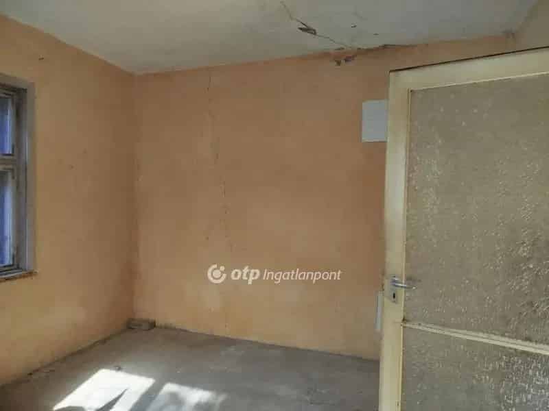 86 8 nm-es családi ház Jászjákóhalmán eladó