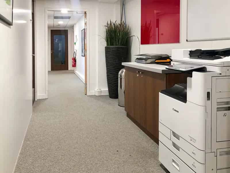 10nm-es Bútorozott Közös Terület Budapesten Coworkinggel