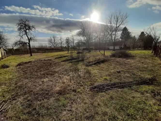 Tiszacsegei eladó telek 1296 nm - Osztható
