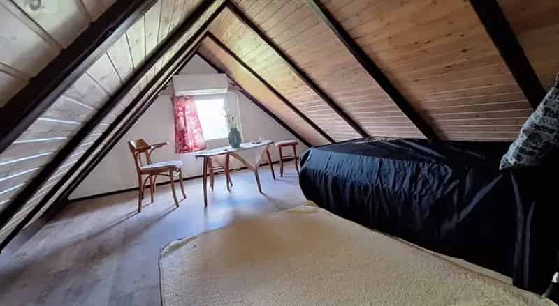 3 szintes téglaház 1510m2-es telekkel Sümegen
