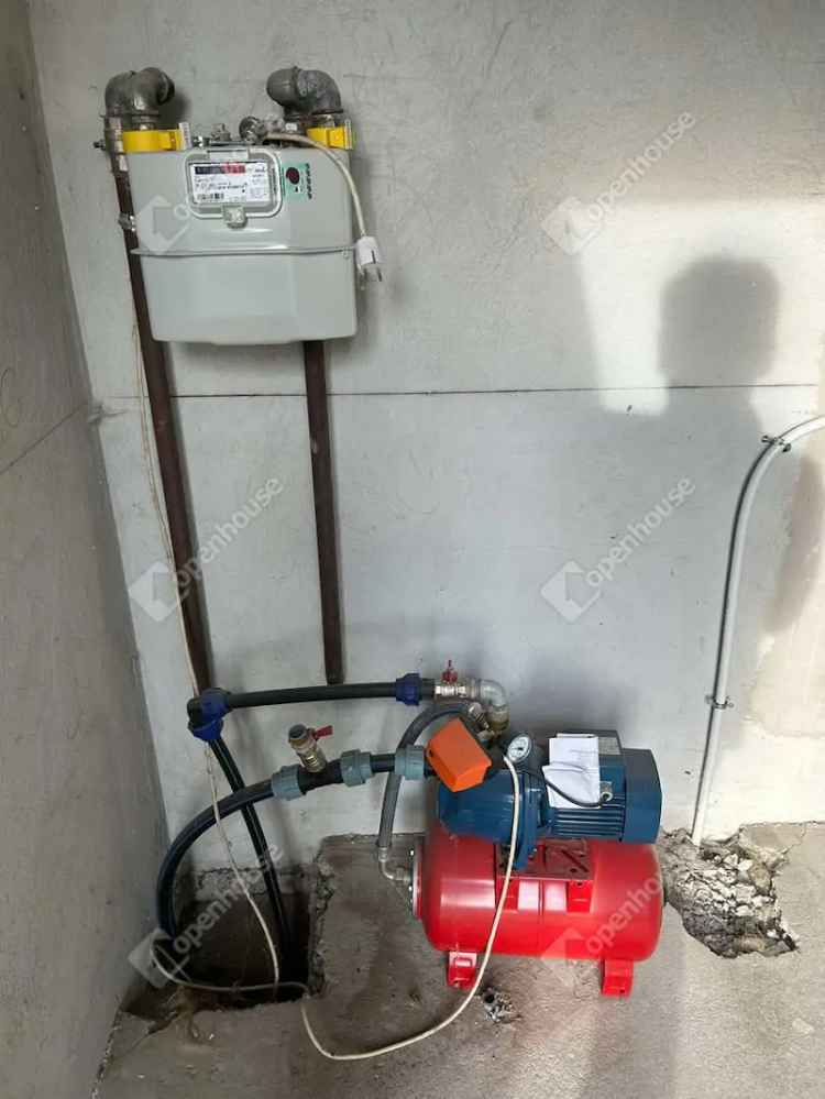 Pilis családi ház eladó üzletként is alkalmas 117 56 m2