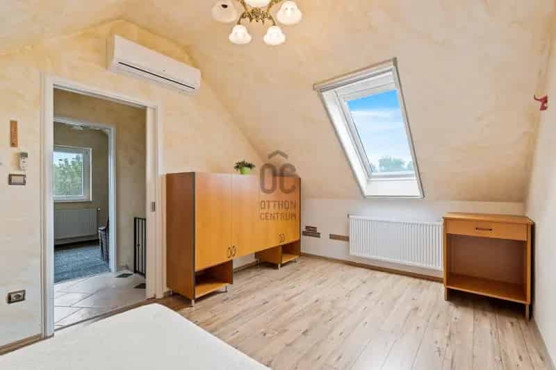 3 szintes családi ház Rákosszentmihályon eladó - 9 szoba, szauna, garázs
