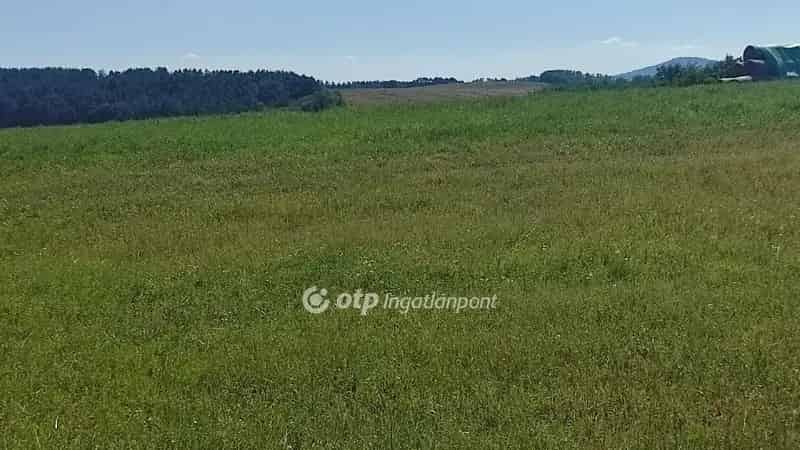 8648 nm-es Erdő Szántó Legelő Cered Nógrád Megyében