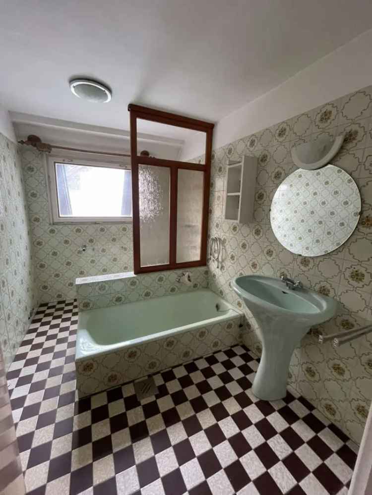 Esztergom Bazilika közeli nagy családi ház eladó