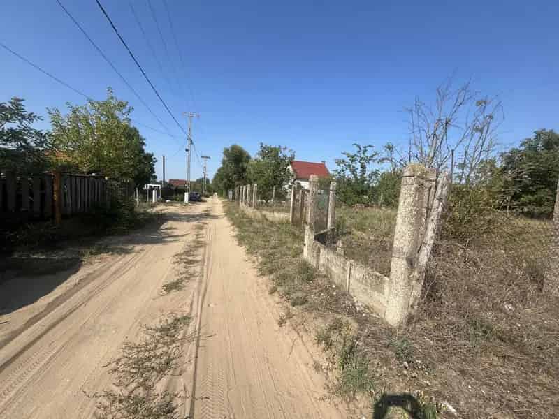 821 m2-es Telek Elado Debrecenben Bayk Andras Kertben