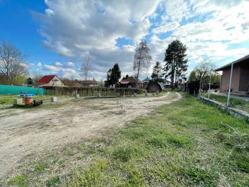 Veresegyház 1479 nm-es Telek Elado Hazal 22m Utcafronttal