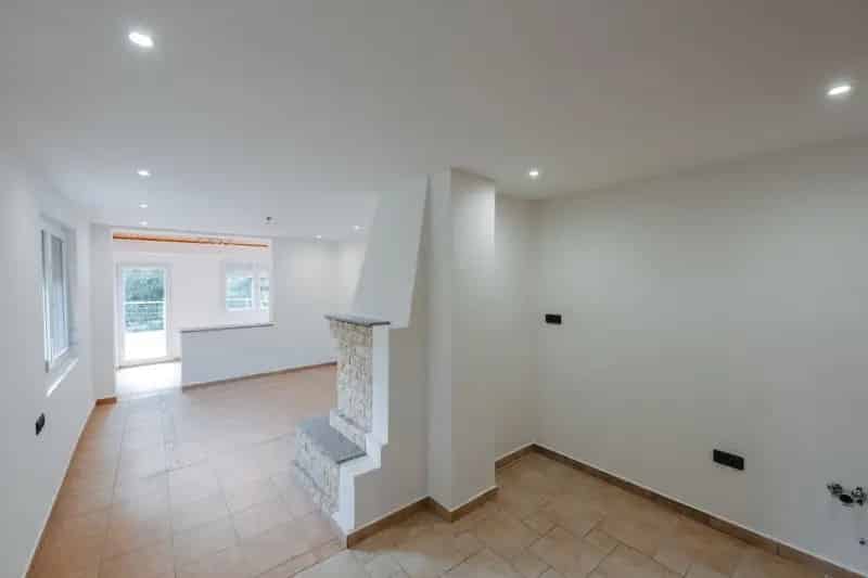 Ház Kiadó , Zalaszentgróti járás, Dunántúl