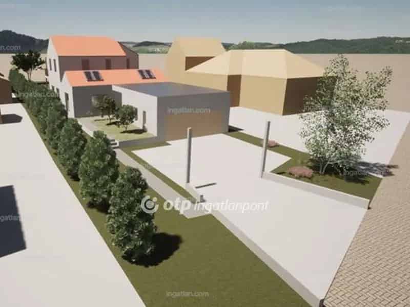 Telek eladó csendes környezetben kiváló megközelíthetőséggel