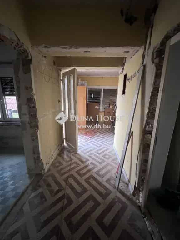 Eladó családi ház Hajmáskéren - 93nm, 700nm telek