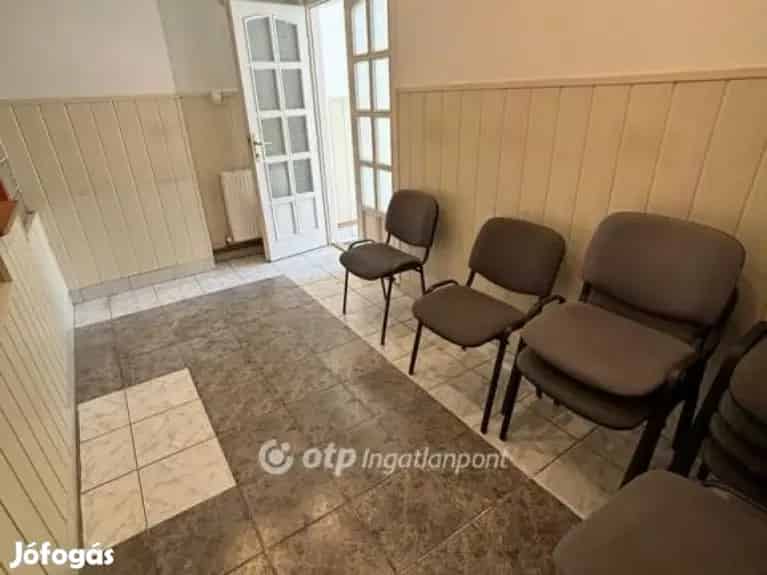 Eladó Üzlethelyiség Encsen 121 nm