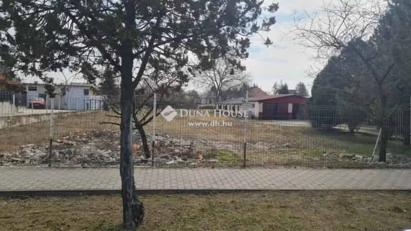 Hernád frekventált helyén 1288 m2-es építési telek eladó