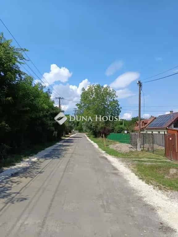 720 m2-es Építési Telek Eladó Csörögön