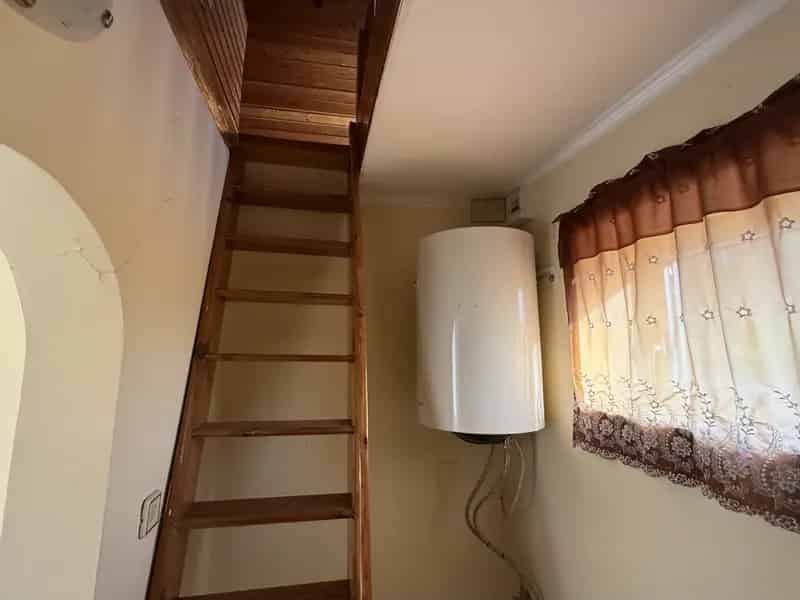 Zártkert eladó Békéscsabán - 27 m2-es téglaépület