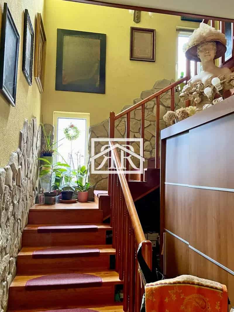 Szeged Újpetőfitelep ikerház eladó 200 m2 4 szoba garázs