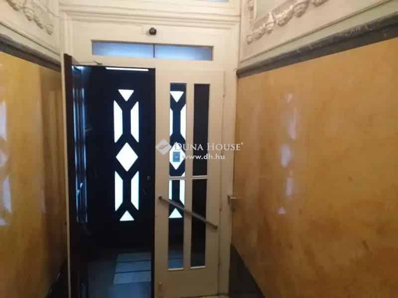Üzleti célú Kiadó , Budapest, Közép-Magyarország