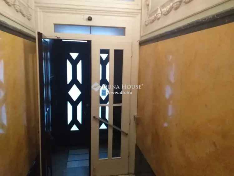 Üzleti célú Kiadó , Budapest, Közép-Magyarország