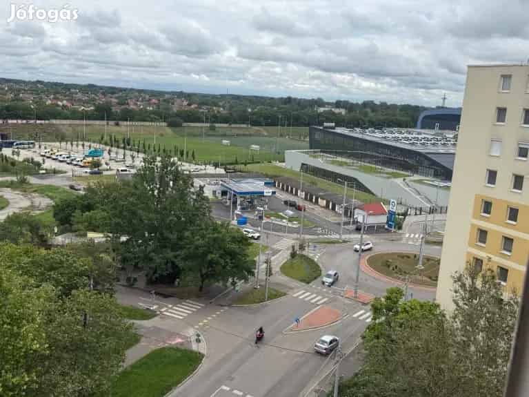 Szegedi 47 nm-es lakás eladó kiváló helyen