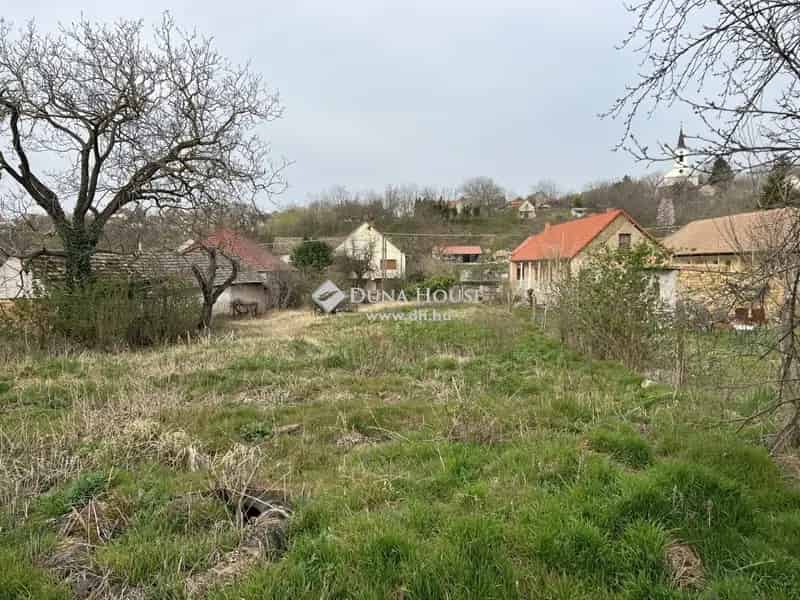 4030 nm-es közművesített építési telek eladó