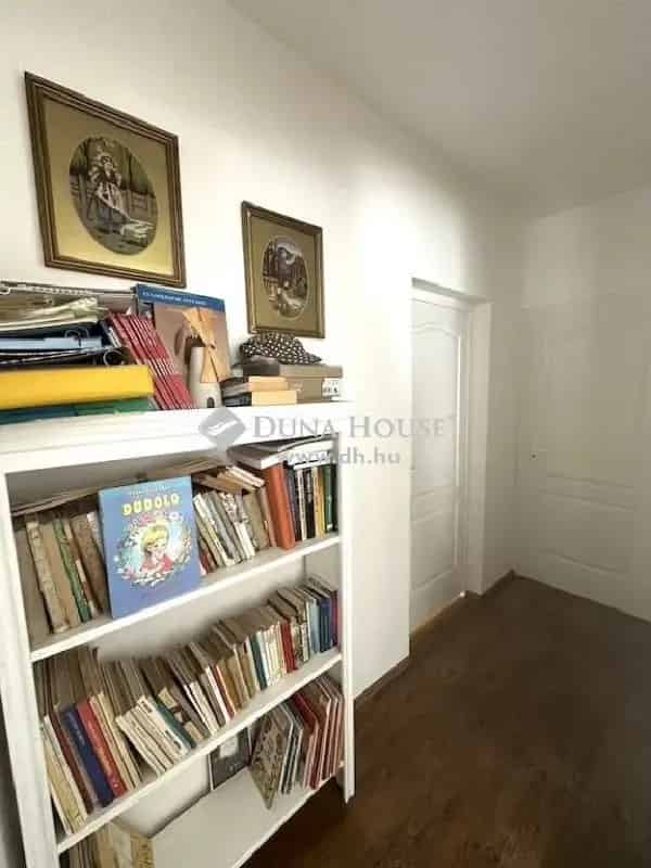 XVIII ker Bókaytelep 130nm-es 2 generációs családi ház garázzsal eladó
