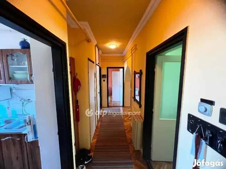 Eger Belváros 74 nm-es Lakás Eladó Garázzsal és Pincével
