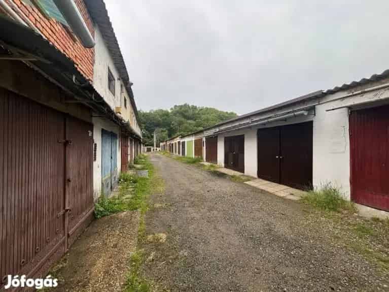 Eladó Garázs Salgótarján Beszterce Lakótelepen