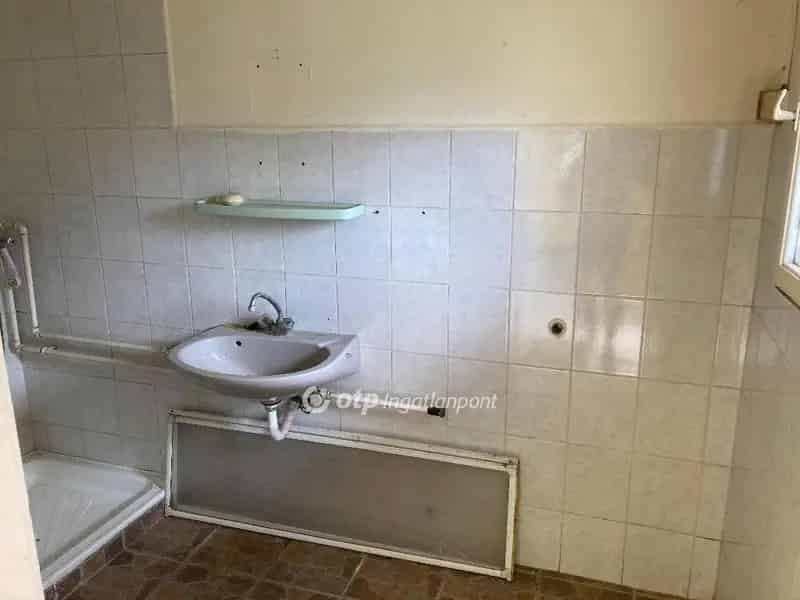 Eladó nyaraló Szentesen 714 nm-es telken