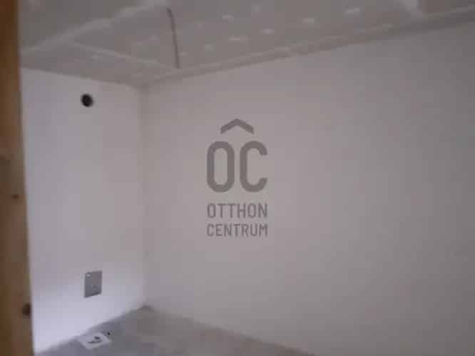 Pécsi eladó lakás Mohácsi úton 41nm