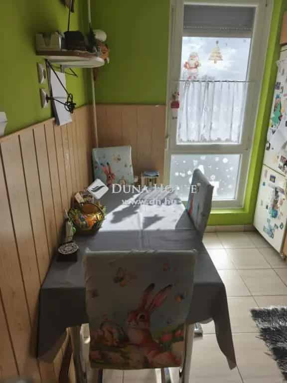 Pécs Kertváros 57m2-es 2 5 szobás lakás eladó