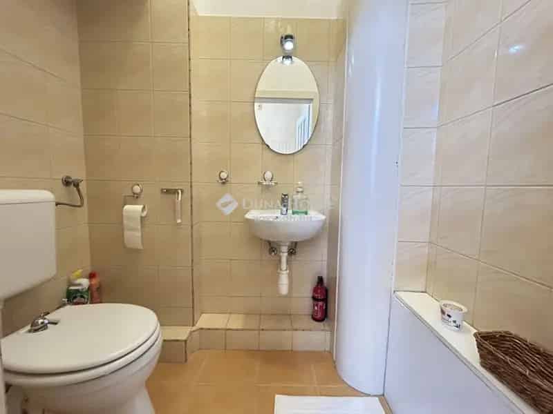 Németvölgy 3 hálószobás villa kiadó kerttel és garázzsal