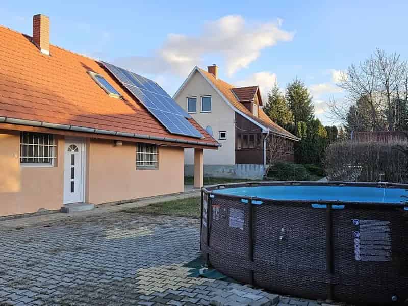 Zamárdi Ófalu felújított 2 épületes ingatlan eladó