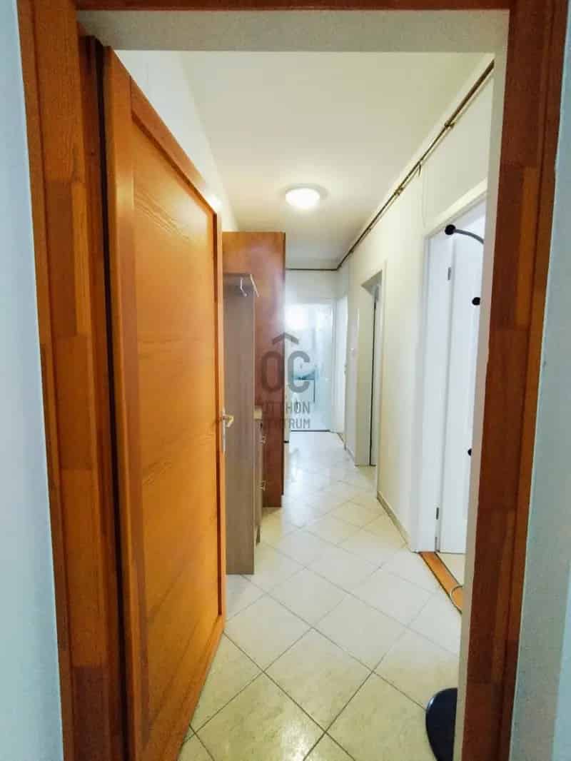 Siófok Fokihegy 47nm-es 2 szobás erkélyes lakás eladó