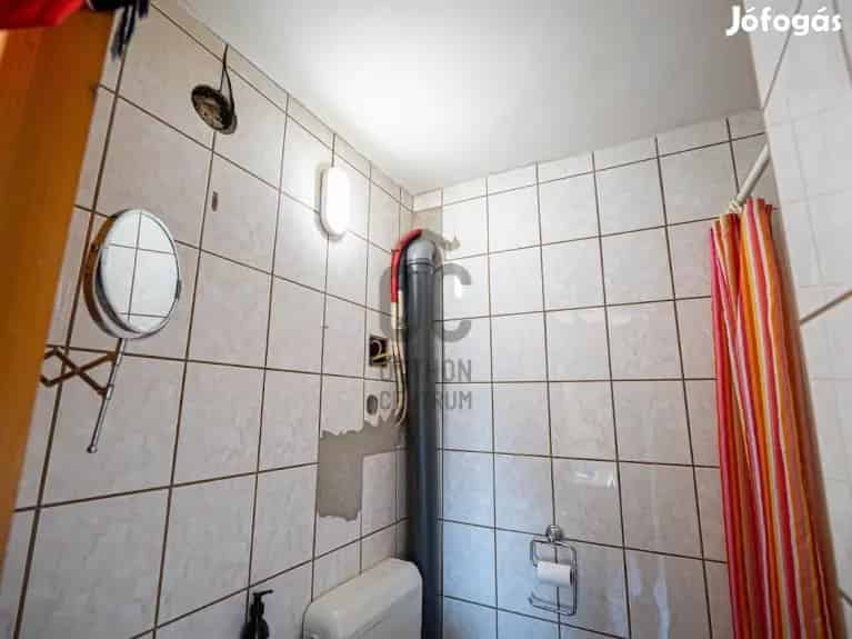 Szekszárdi eladó tégla tanya 3 hálószobával