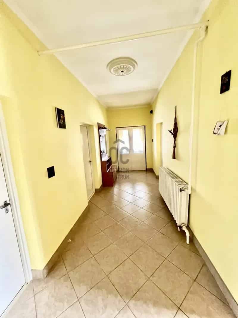 Bánréve 94 2 nm-es 3 szobás ház eladó 1162 nm telekkel