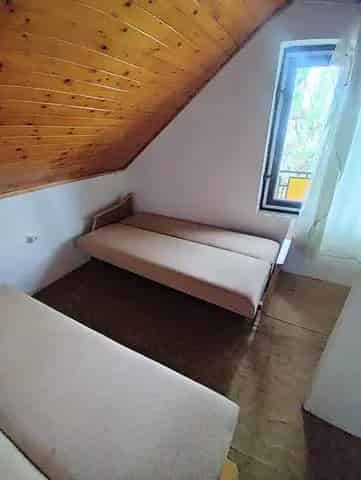 Balatonkeresztúr 5 szobás kétszintes nyaraló eladó