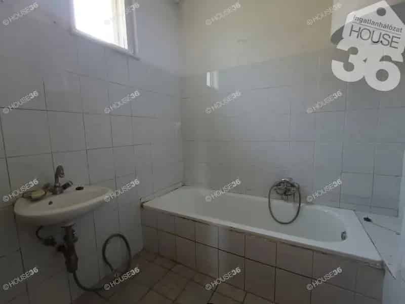 Ház Kiadó , Kecskeméti járás, Alföld és Észak