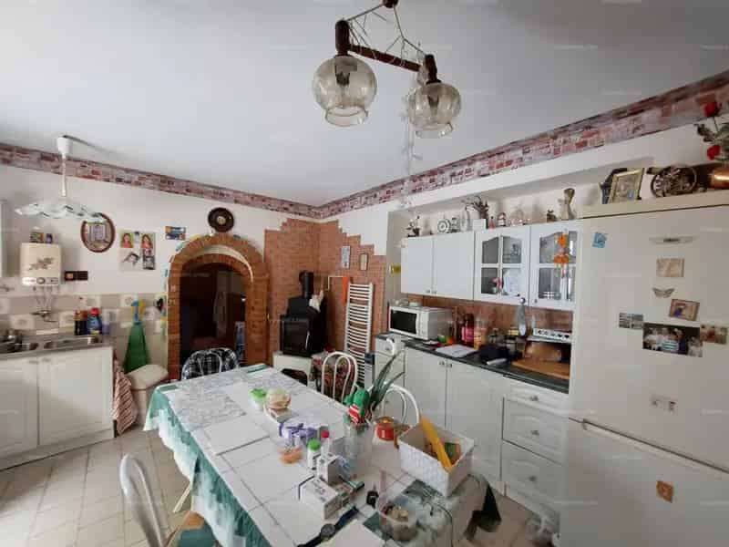 Esztergom 126 m2 2 Lakasos Ingatlan Elado