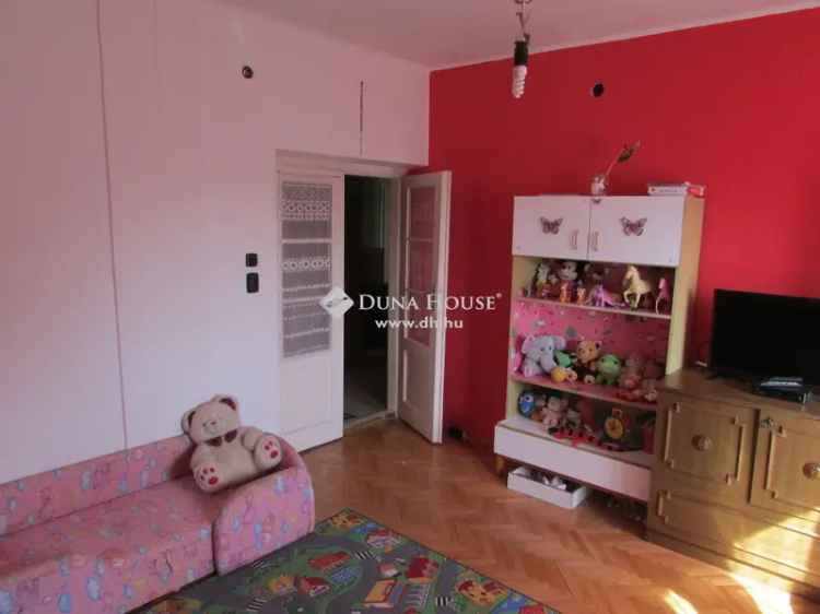 150 m2-es 6 szobás családi ház Bükkszenterzsébetben