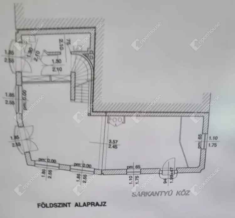 Iroda eladó Győr belvárosában különleges épületben