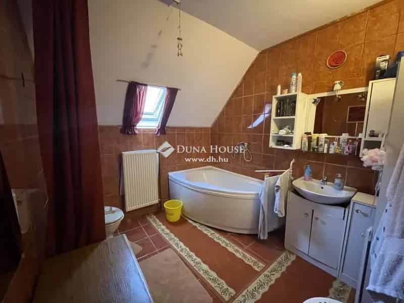 Dorogi panorámás sorház eladó - 240 nm, 3 szintes, nagycsaládosoknak