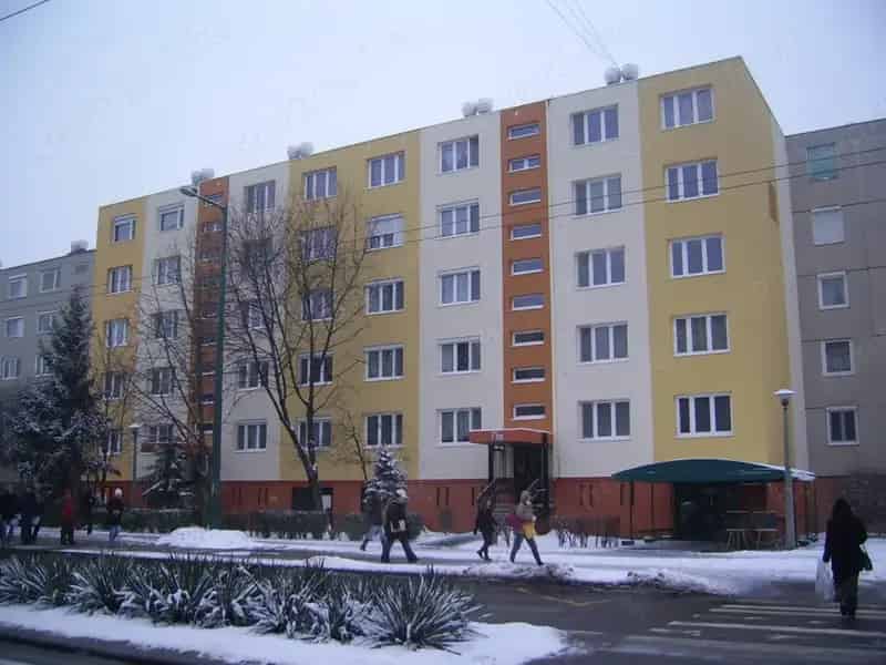 Budapesten kiadó szoba hölgyeknek felújított lakásban