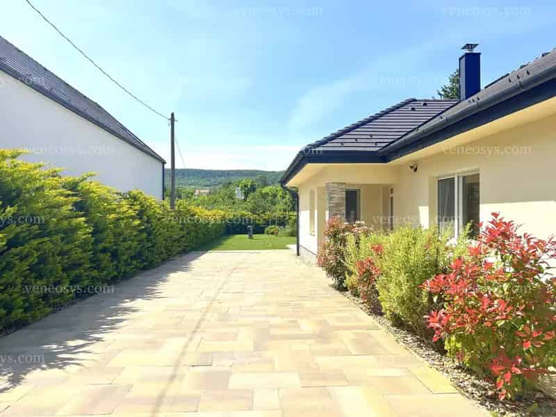 Ebből most, csak egy van....