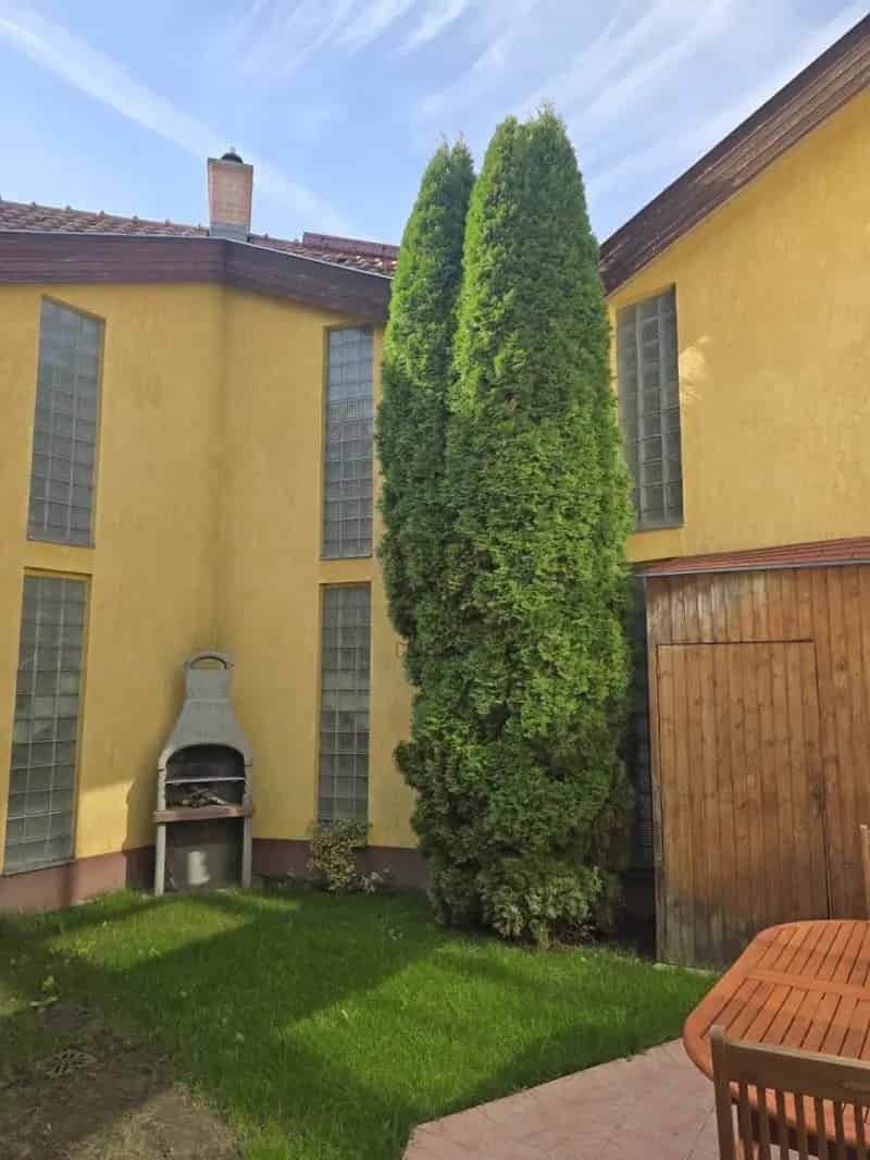 97 nm-es 2 szintes lakás Békásmegyeren 50 nm-es kerttel