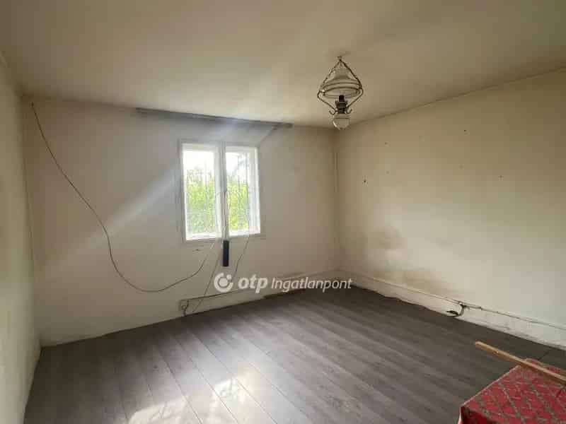 Kulcs Város Közelében Eladó 1802 nm-es Telek 50 nm-es Házal