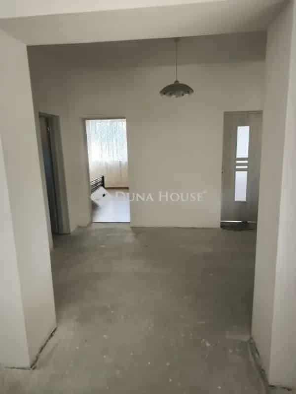 Kartal családi ház eladó - felújítva, 3 szoba, 105 m²