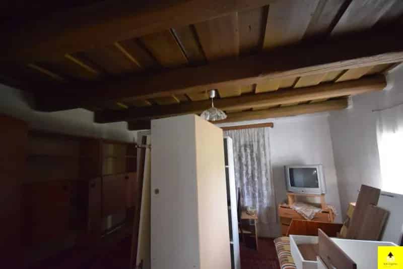 Felújítandó Parasztház Pósfán - 2 szoba, melléképület