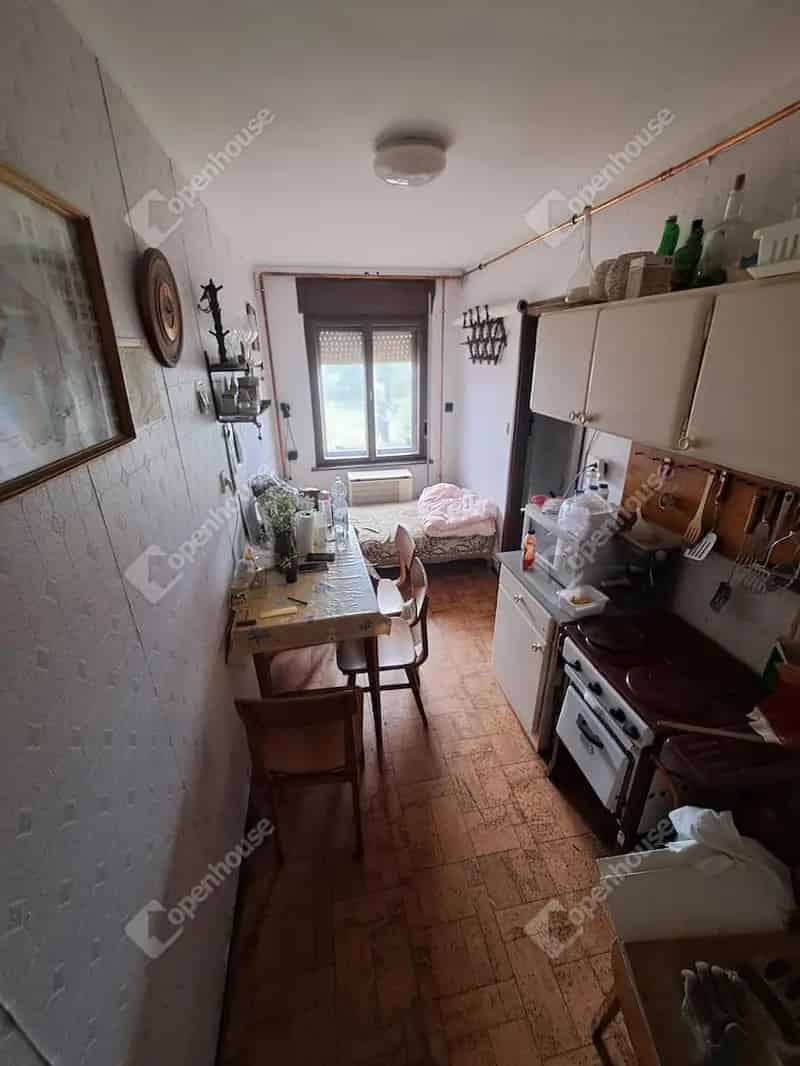 Pécsváradi Nyaraló Eladó Dombai Tó Mellét