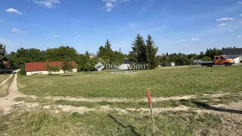 1200 nm-es építési telek Keszthely kertvárosában